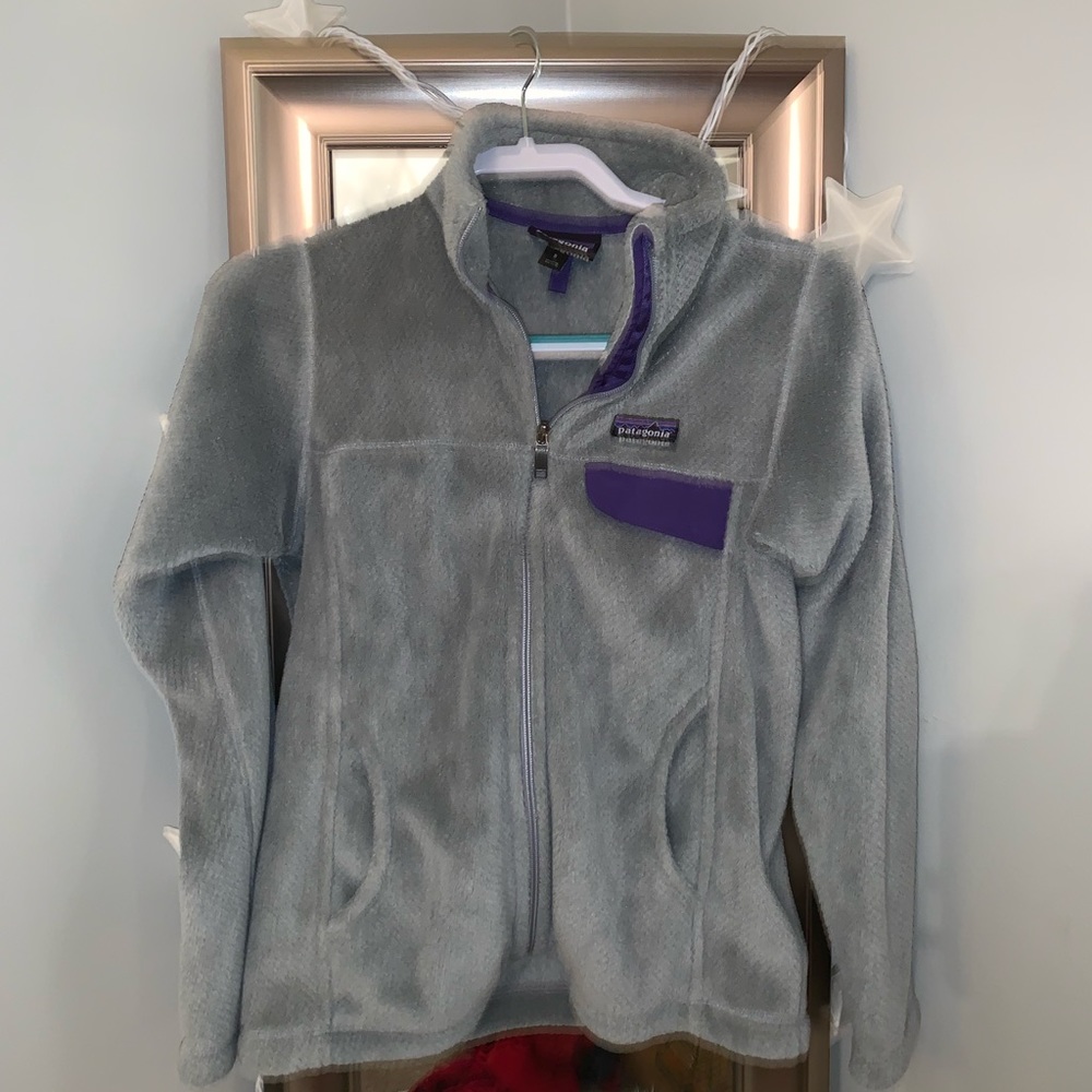 gray patagonia zip up